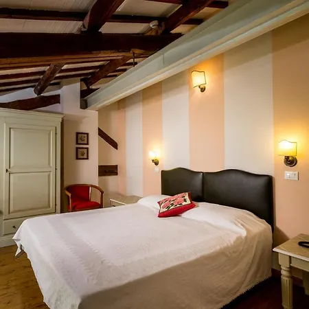 Corte Carezzabella Vakantieboerderij *